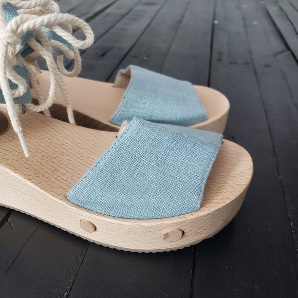 Sedette Sandal Co. Women's 7.5 Wooden Clog Sandals Blue Linen Straps Boho - Picture 6 of 11